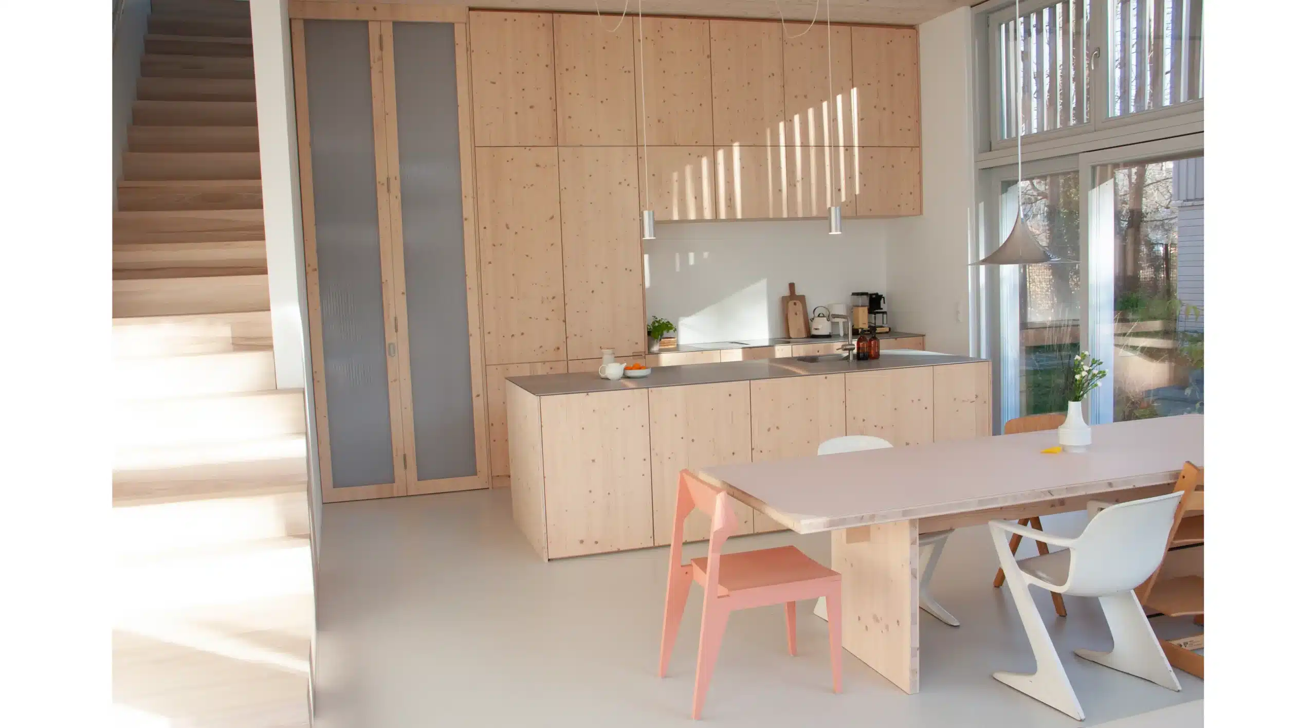 Innenausbau in moderner Holzbauweise von rotes pferd GmbH